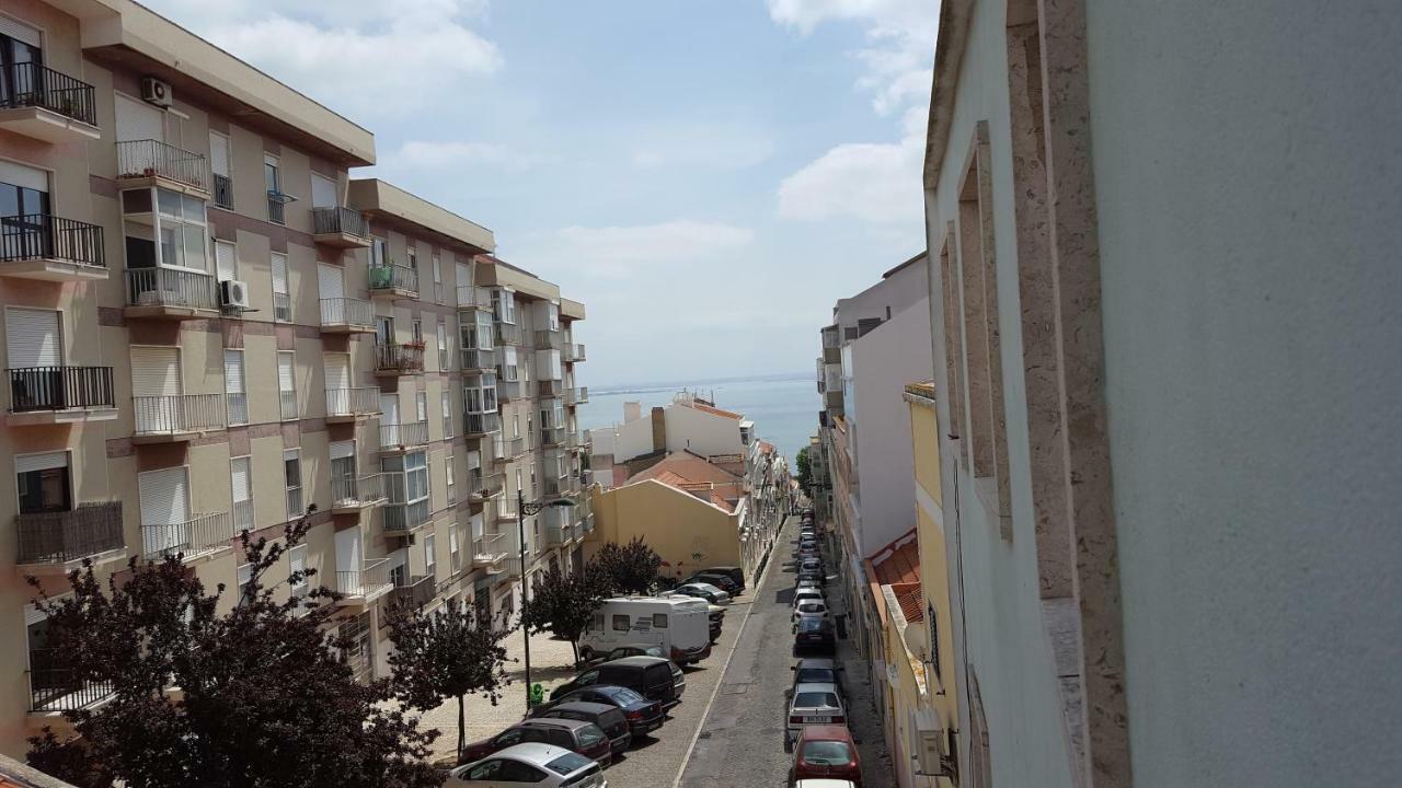 Apartamento Com Vista Para O Tejo Lisboa Exterior foto